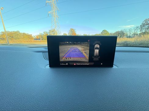 Used 2017 Audi Q7 3.0T Premium image 12