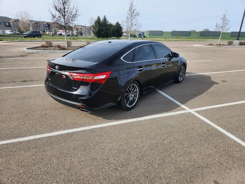 Used 2016 Toyota Avalon XLE image 8
