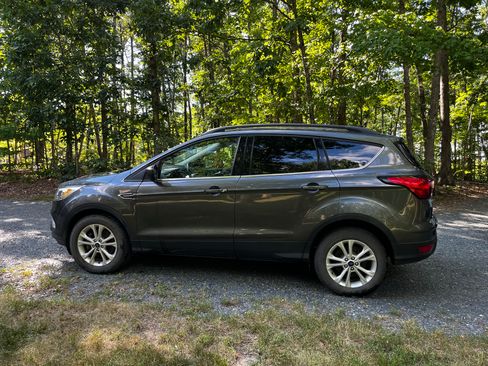 Used 2019 Ford Escape SEL AWD/4WD image 6