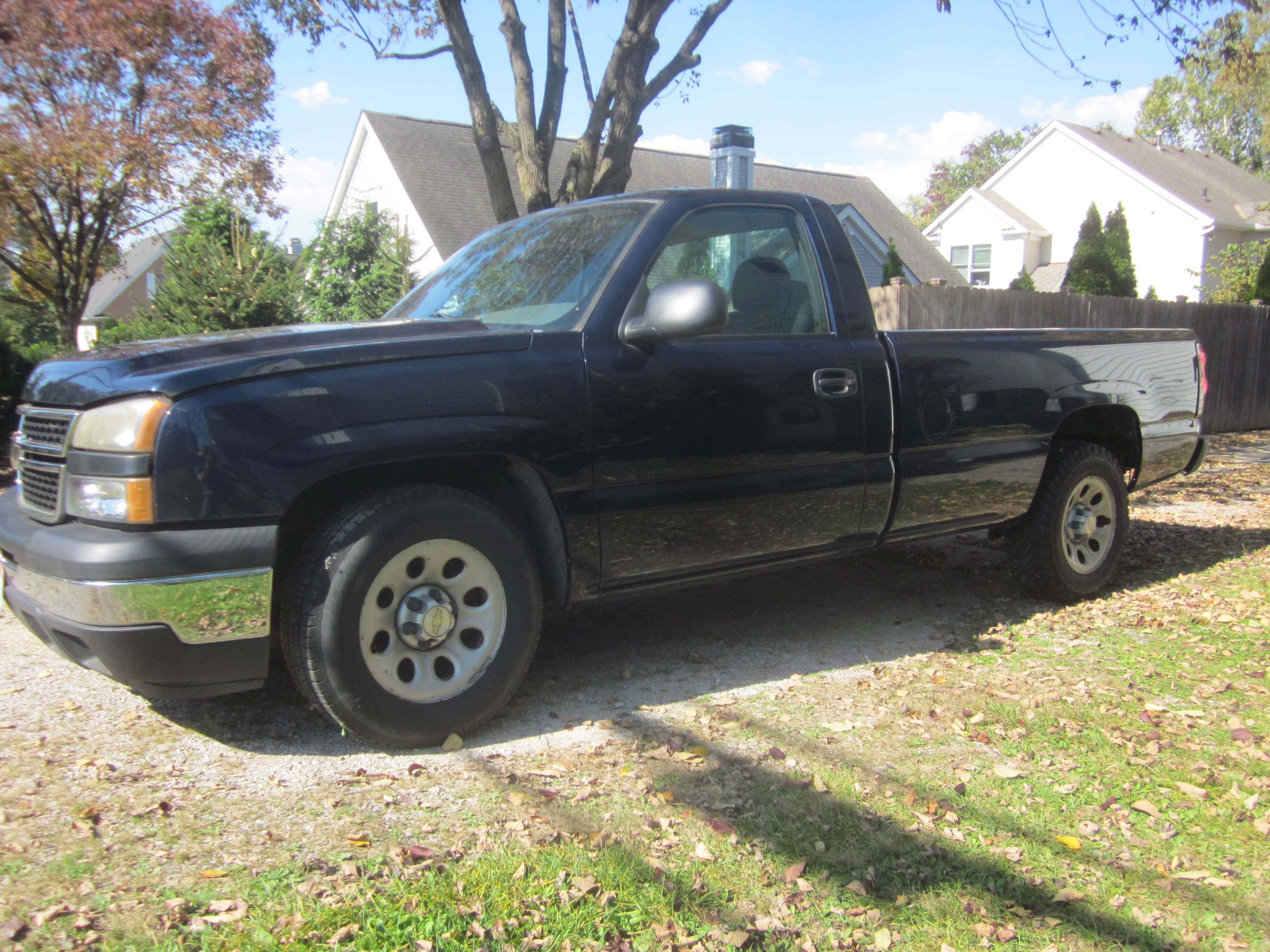 Used 2007 Chevrolet Silverado 1500 W/T RWD image 16
