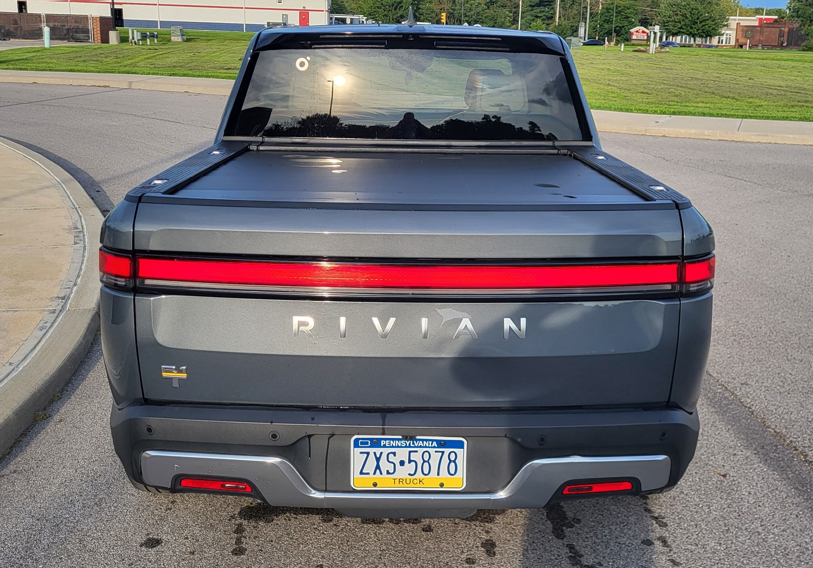 Used 2024 Rivian R1T Adventure Quad AWD/4WD image 6