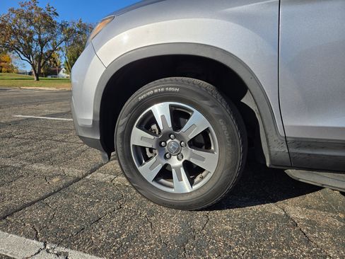 Used 2017 Honda Ridgeline RTL image 11