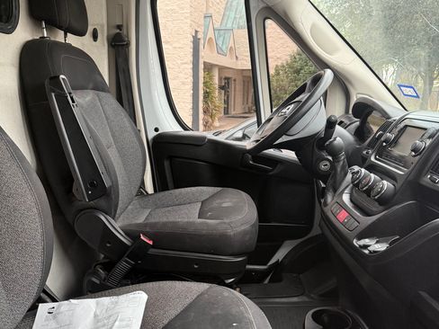 Used 2019 RAM ProMaster 2500 image 8