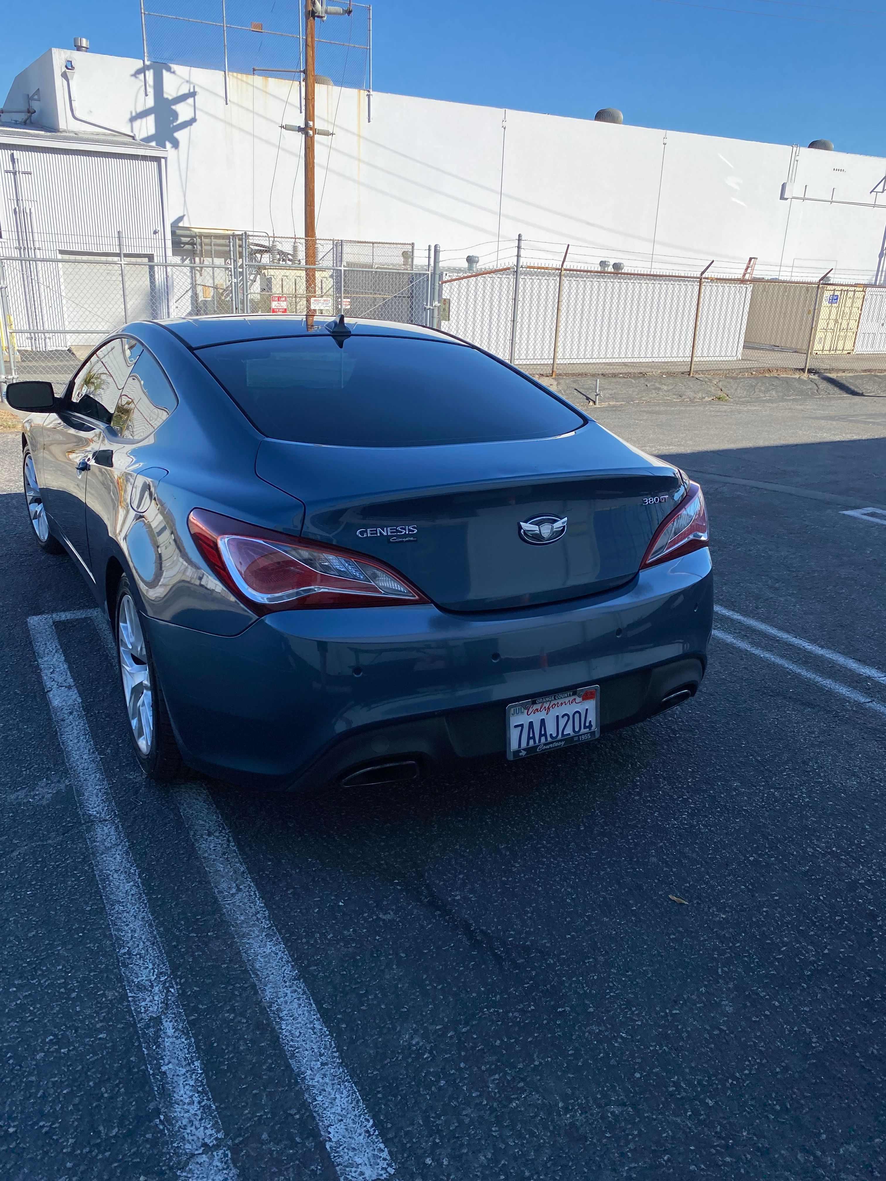 Used 2013 Hyundai Genesis 3.8 RWD image 12