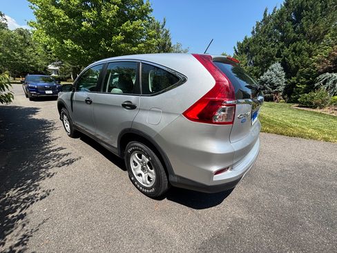 Used 2016 Honda CR-V LX image 8