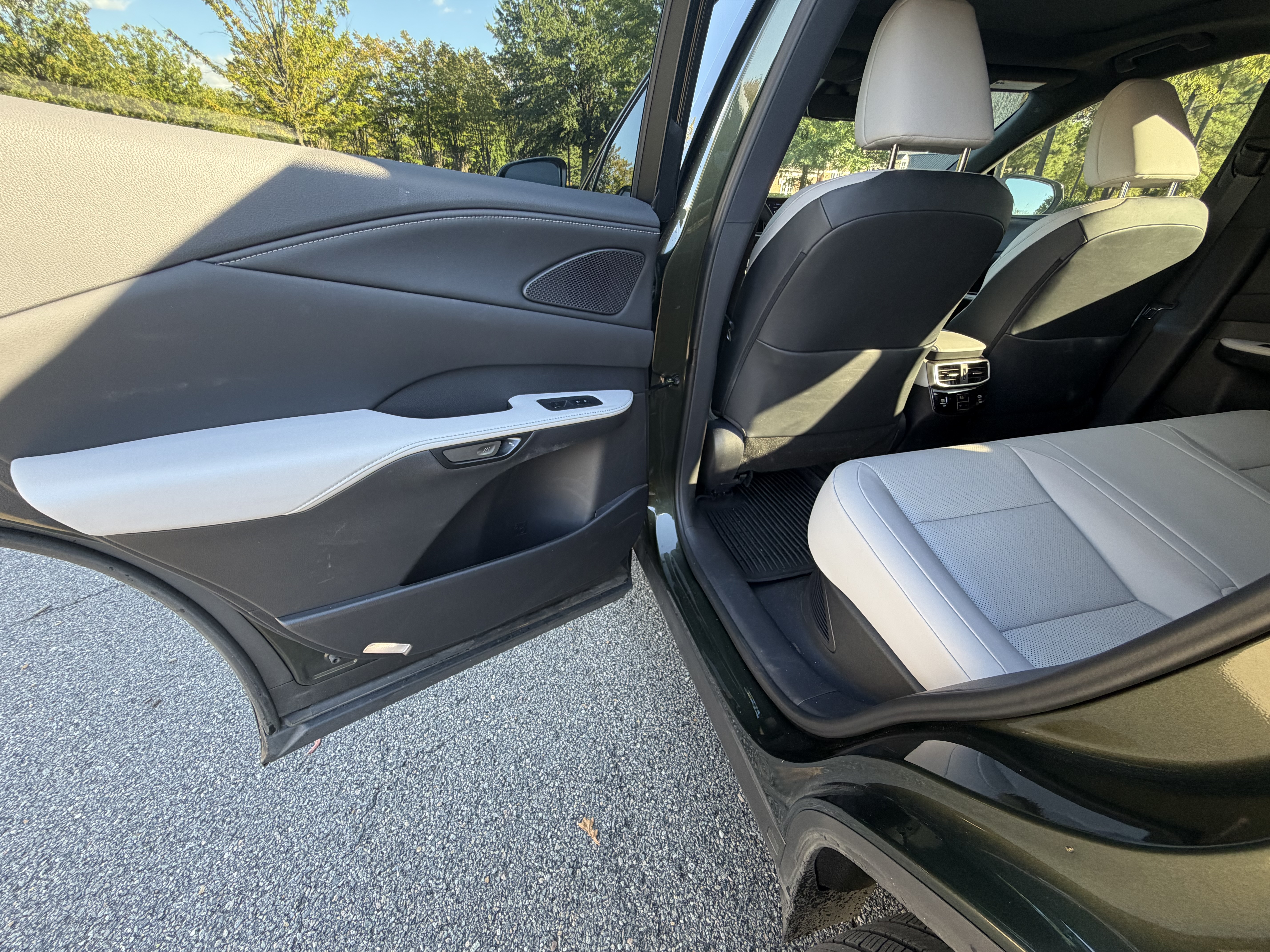 Used 2025 Lexus RX 350h w/ Accessory Package (K3) AWD/4WD image 22