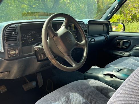 Used 1998 Chevrolet Silverado 1500 4x4 Extended Cab w/ Preferred Equipment Group 2 image 20