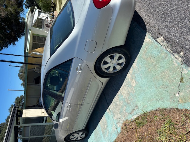 Used 2003 Toyota Camry XLE FWD image 2