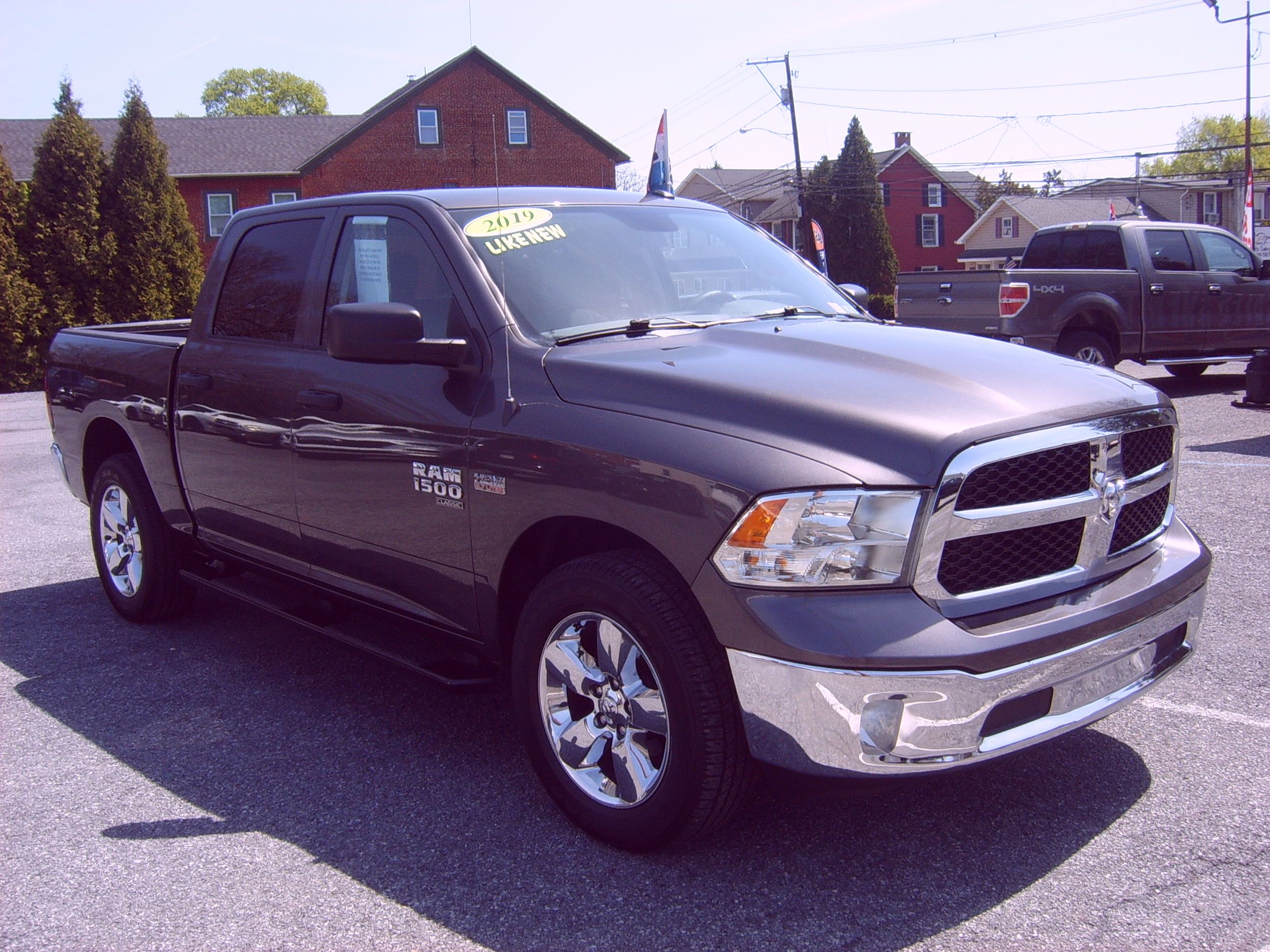 Used 2019 RAM 1500 Tradesman w/ Tradesman SXT Package AWD/4WD image 1
