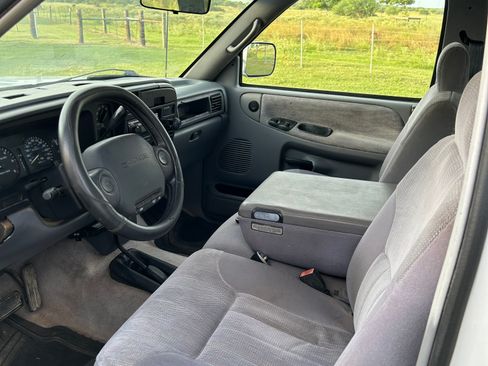 Used 1997 Dodge Ram 1500 Truck 4x4 Club Cab image 4