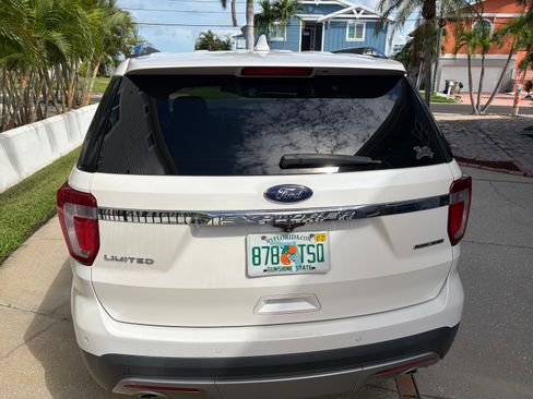 Used 2016 Ford Explorer Limited FWD image 5