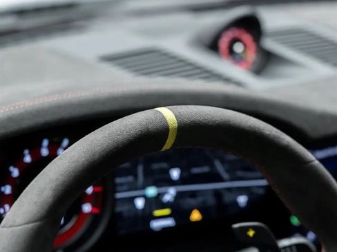 Used 2025 Porsche 911 GT3 RS RWD image 17