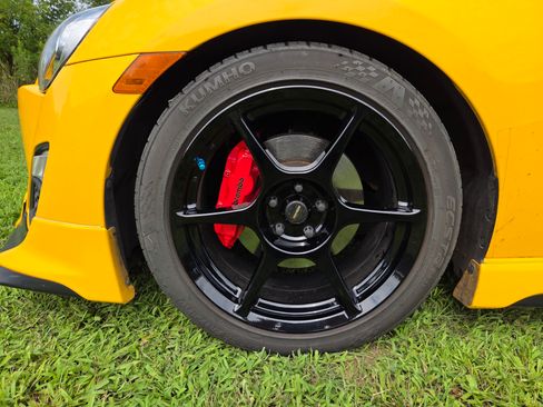 Used 2015 Scion FR-S Release Series 1.0 RWD image 16