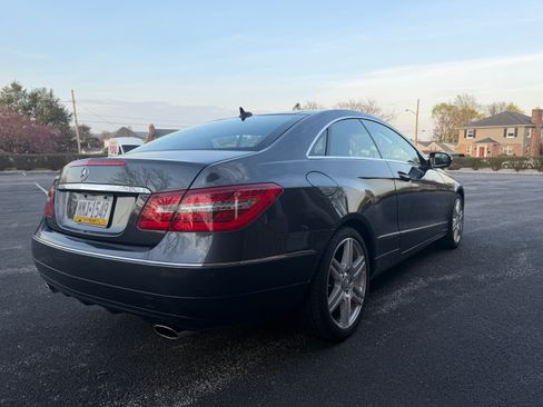 Used 2010 Mercedes-Benz E 350 Coupe image 6