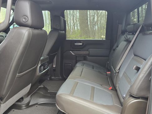 Used 2023 GMC Sierra 2500 Denali w/ Denali Ultimate Package image 10