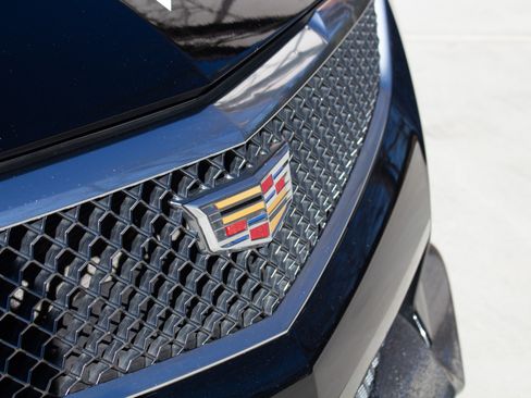 Used 2016 Cadillac ATS V w/ Luxury Package image 8