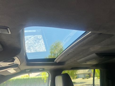 Used 2015 Cadillac Escalade ESV Platinum image 20