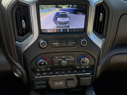 Used 2021 Chevrolet Silverado 1500 LTZ w/ LTZ Premium Package AWD/4WD image 18