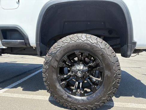 Used 2022 Chevrolet Silverado 2500 LT w/ Convenience Package AWD/4WD image 24