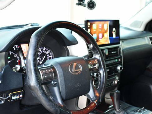 Used 2017 Lexus GX 460 AWD/4WD image 15