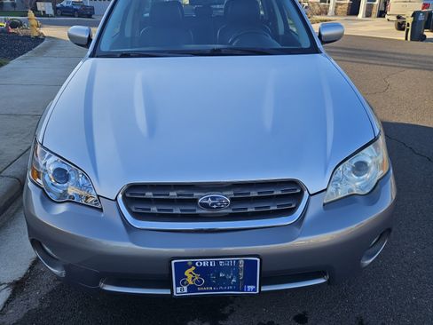 Used 2007 Subaru Outback 2.5i Limited image 5