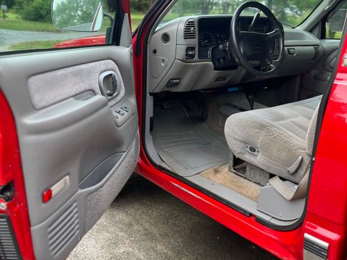 Used 1995 Chevrolet Silverado 1500 4x4 Regular Cab image 6
