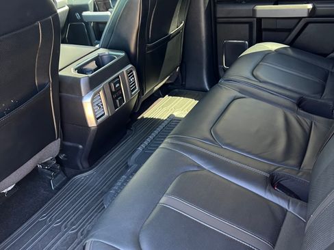 Used 2016 Ford F150 Platinum image 10