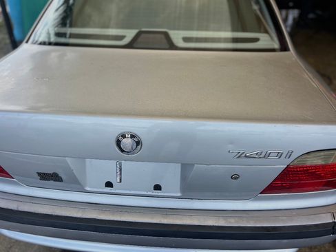 Used 2001 BMW 740i RWD image 4