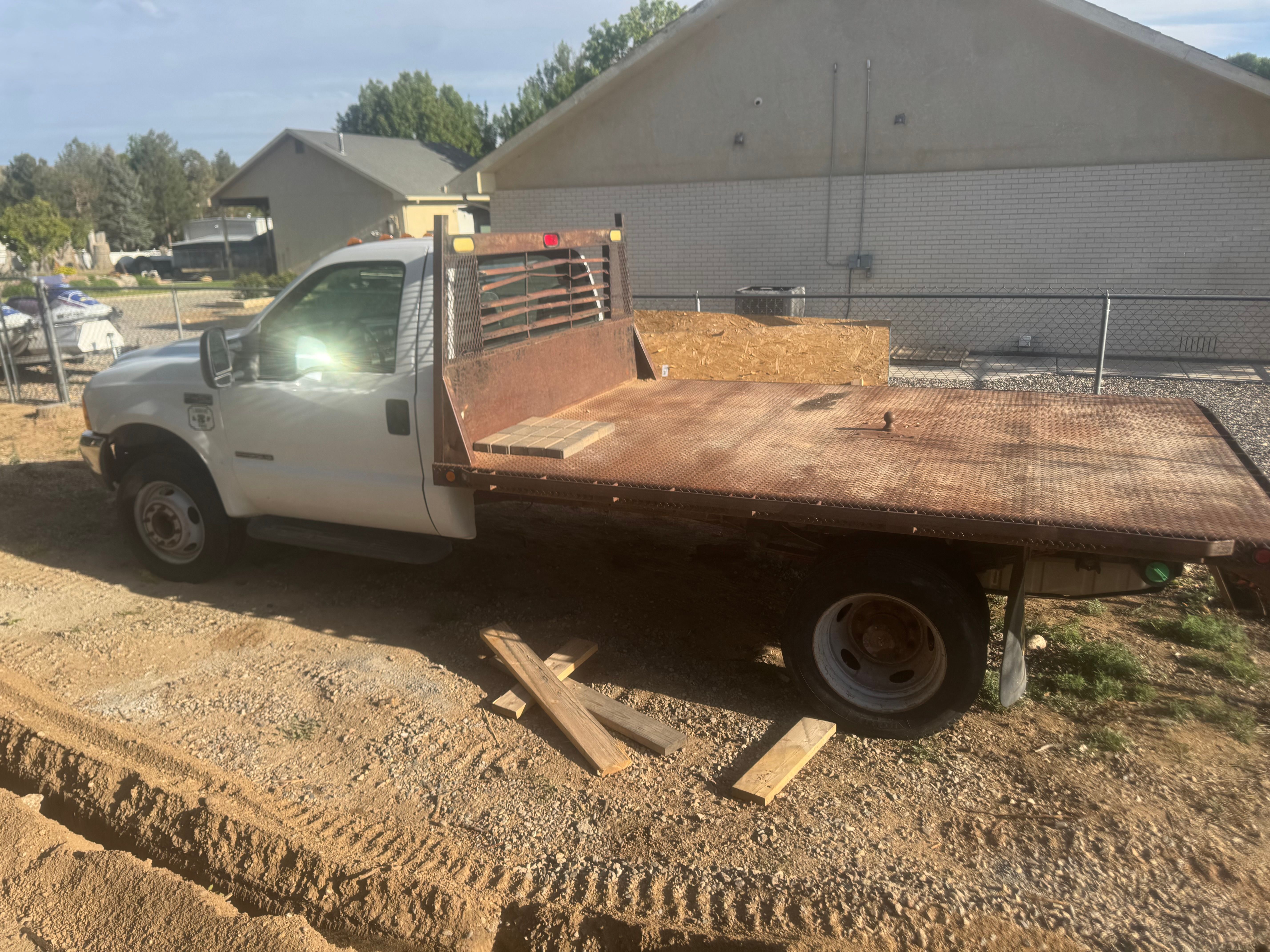 Used 2000 Ford F450 2WD Regular Cab Super Duty image 1