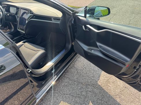 Used 2017 Tesla Model S 100D AWD/4WD image 6