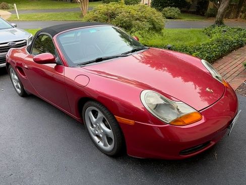 Used 2001 Porsche Boxster RWD image 2