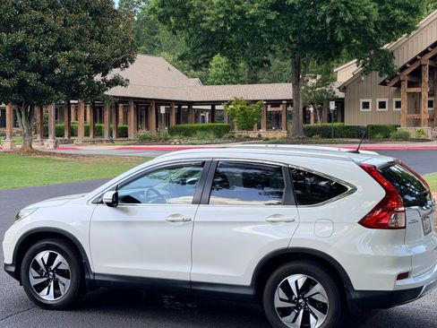 Used 2016 Honda CR-V Touring image 11