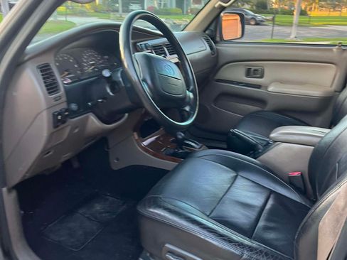 Used 1997 Toyota 4Runner SR5 image 10