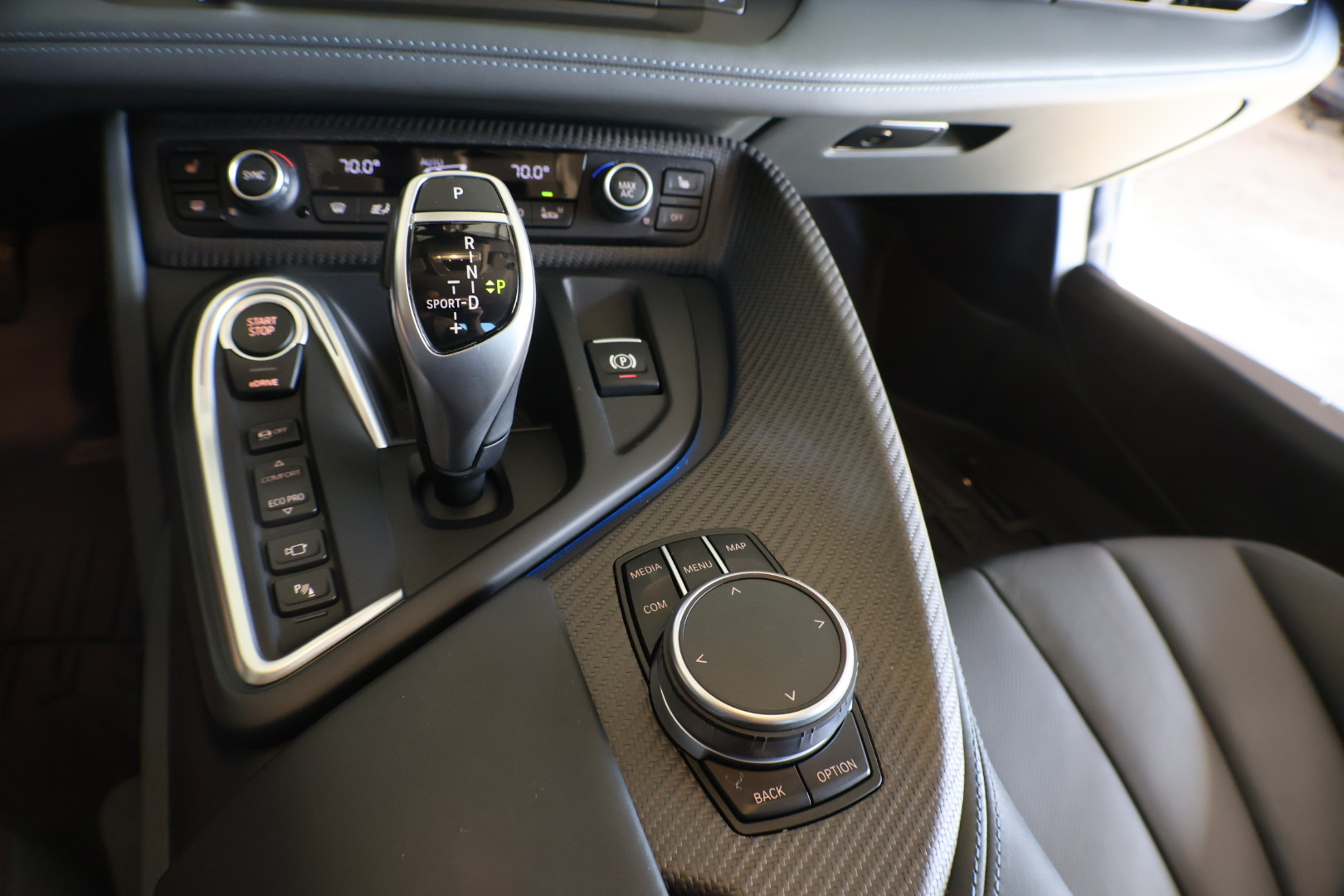 Used 2020 BMW i8 Coupe AWD/4WD image 18