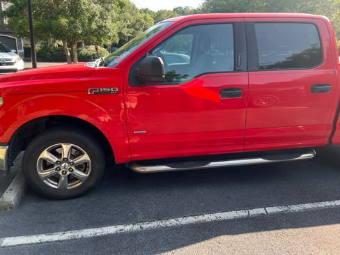 Used 2017 Ford F150 XLT RWD image 4