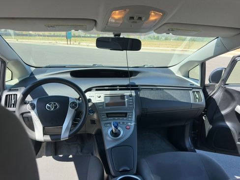 Used 2015 Toyota Prius Three FWD image 6