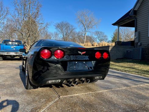 Used 2007 Chevrolet Corvette Coupe w/ Preferred Equipment Group image 9