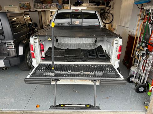 Used 2011 Ford F150 Lariat w/ Off Road Pkg image 13