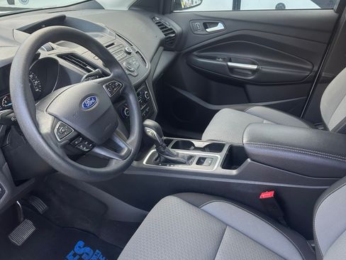 Used 2018 Ford Escape SE FWD image 15