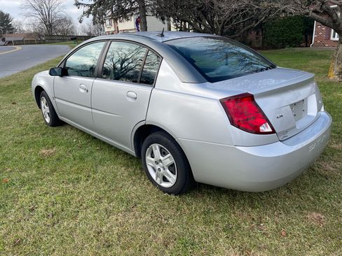 Used 2007 Saturn ION Level 2 w/ Preferred Pkg image 2