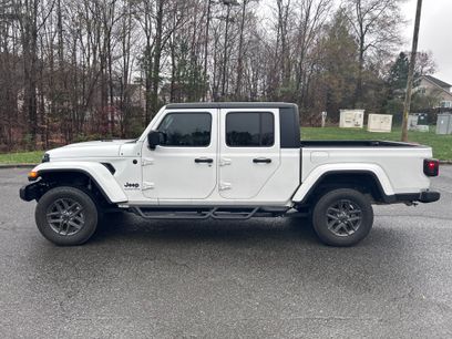 Used 2023 Jeep Gladiator Sport