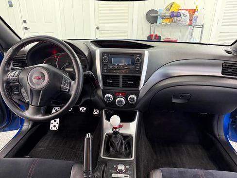 Used 2013 Subaru Impreza WRX STI image 9