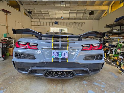 Used 2024 Chevrolet Corvette Z06 w/ Z07 Performance Package image 10