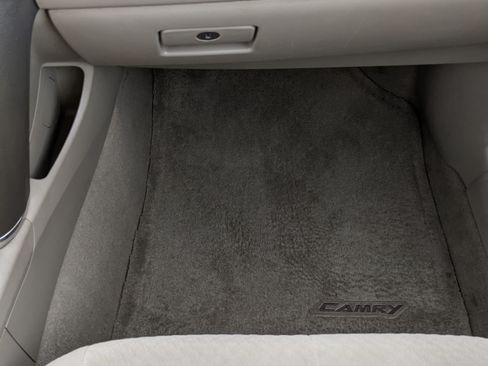 Used 2007 Toyota Camry LE FWD image 11