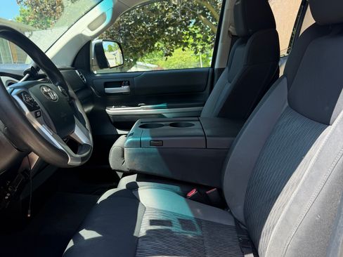 Used 2014 Toyota Tundra SR5 AWD/4WD image 4