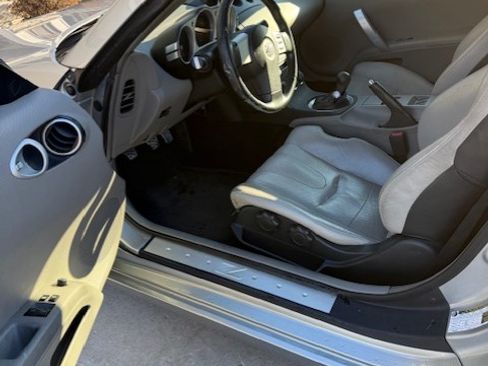 Used 2004 Nissan 350Z Touring image 20