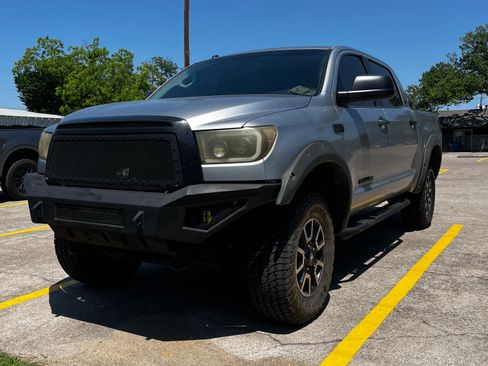 Used 2013 Toyota Tundra 4x4 CrewMax w/ SR5 Pkg image 18