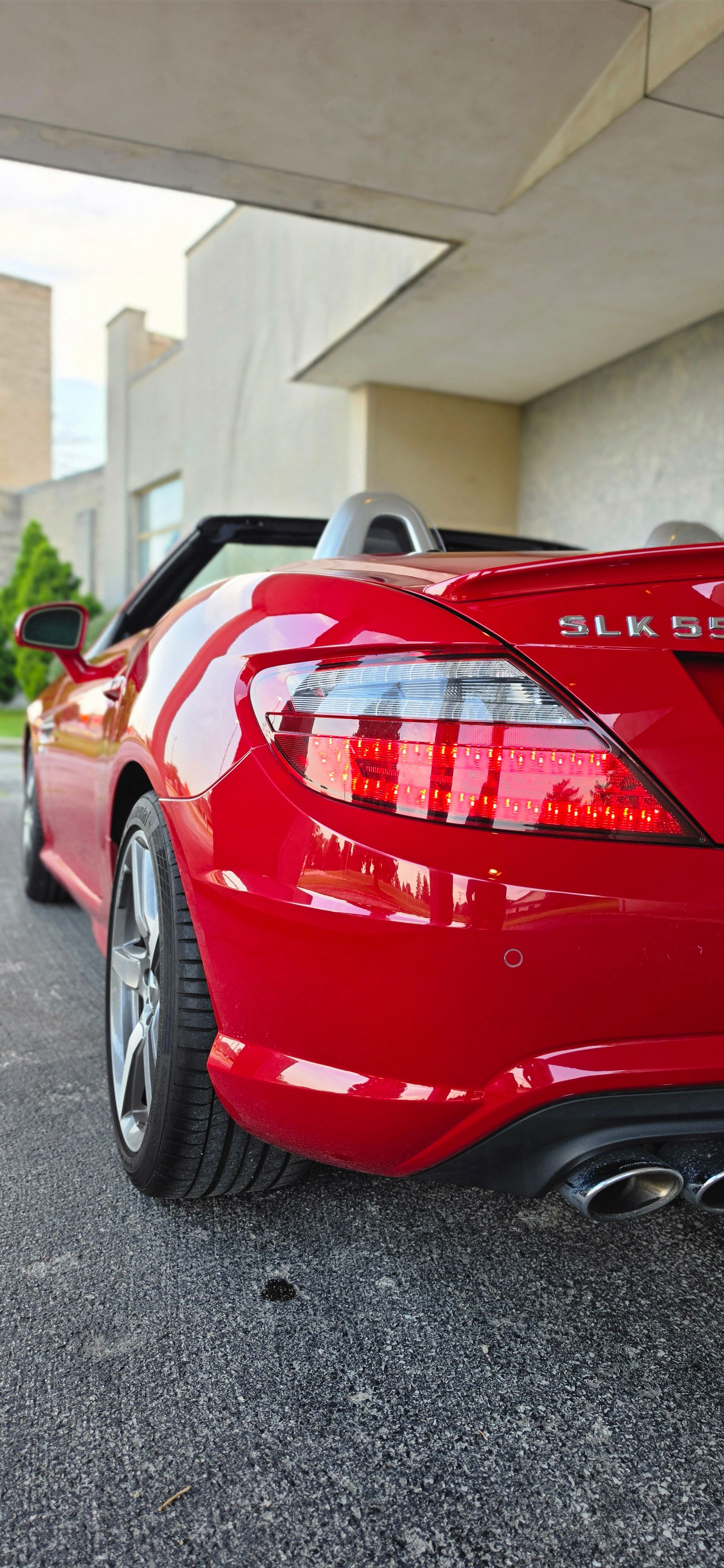 Used 2015 Mercedes-Benz SLK 55 AMG image 9