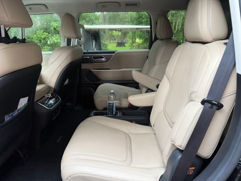 Used 2025 INFINITI QX80 Pure RWD image 17