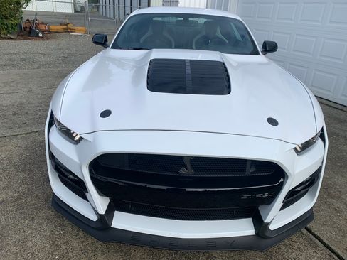 Used 2020 Ford Mustang Shelby GT500 w/ Technology Package RWD image 18